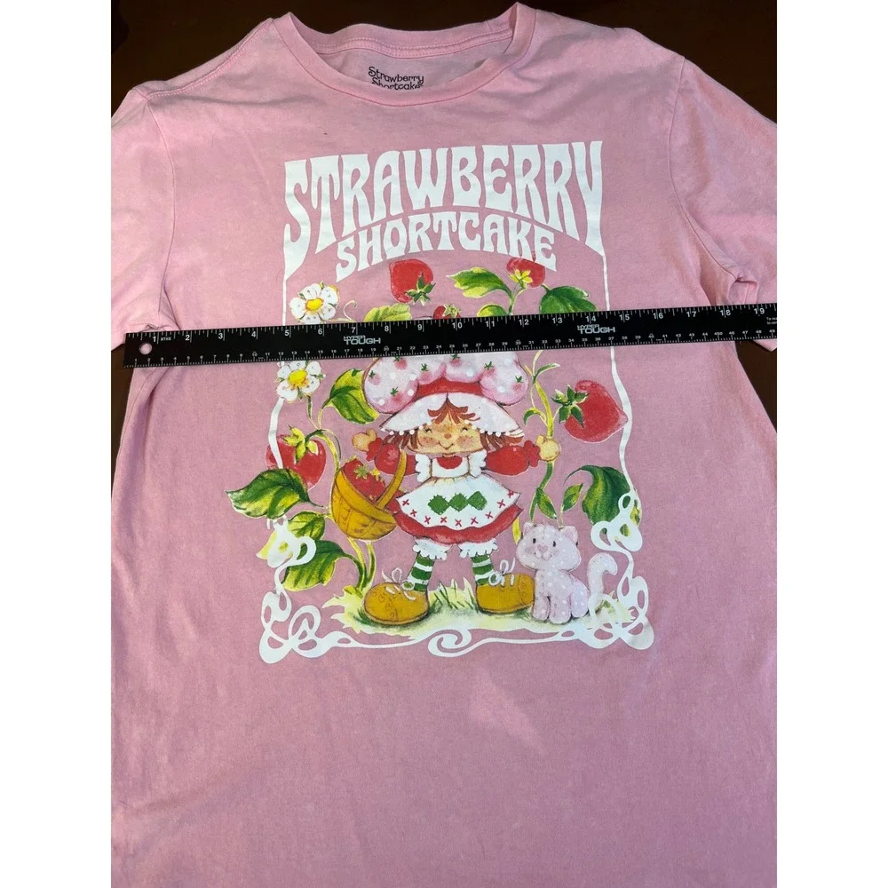 Strawberry Shortcake‎ Pink Graphic Tee Retro Cartoon Short Sleeve Shirt Small
